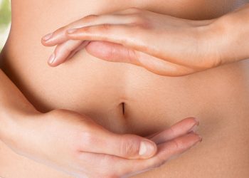 5 Benefits of Oiling Your Belly Button